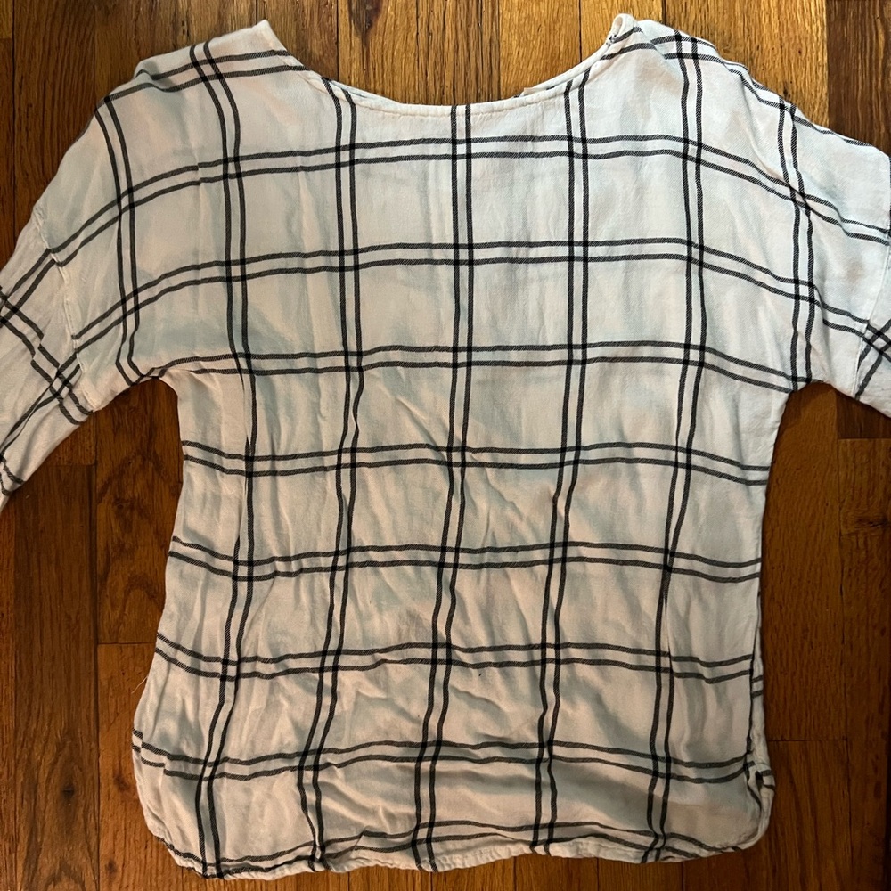 Black and White Boxy Blouse with 3/4 Sleeves